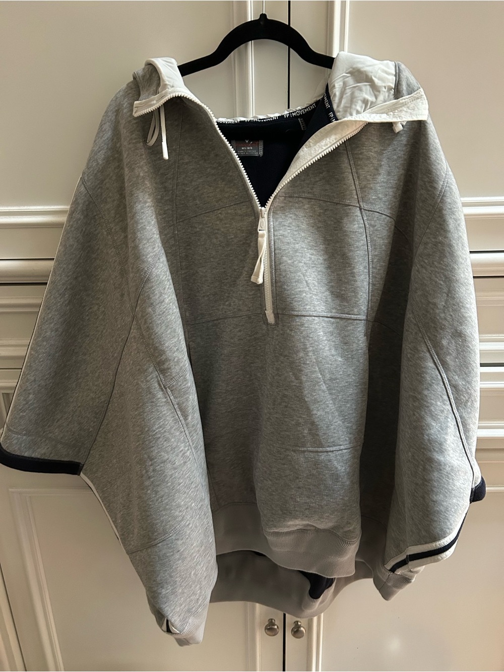 Free People Salt Air Cocoon Hoodie. NWOT Heather grey combo - Picture 2 of 4